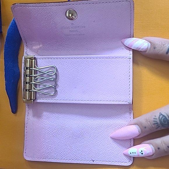 LOUIS VUITTON AUTHENTIC TAKASKI MURAKAMI LEATHER KEYHOLDER 💠✨️RARE✨️ 💠 - Picture 3 of 9